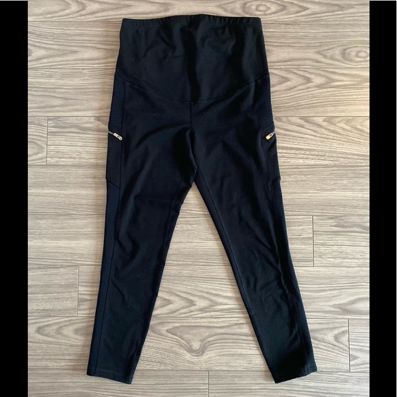 Old Navy Maternity Active pants Sz M - Picture 1 of 5